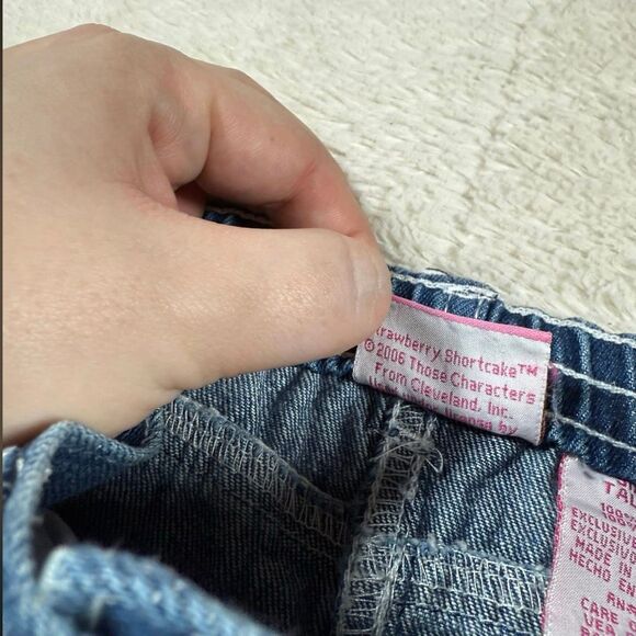 Vintage Y2K Strawberry Shortcake Embroidered Kids Bootcut Jeans - Picture 6 of 9